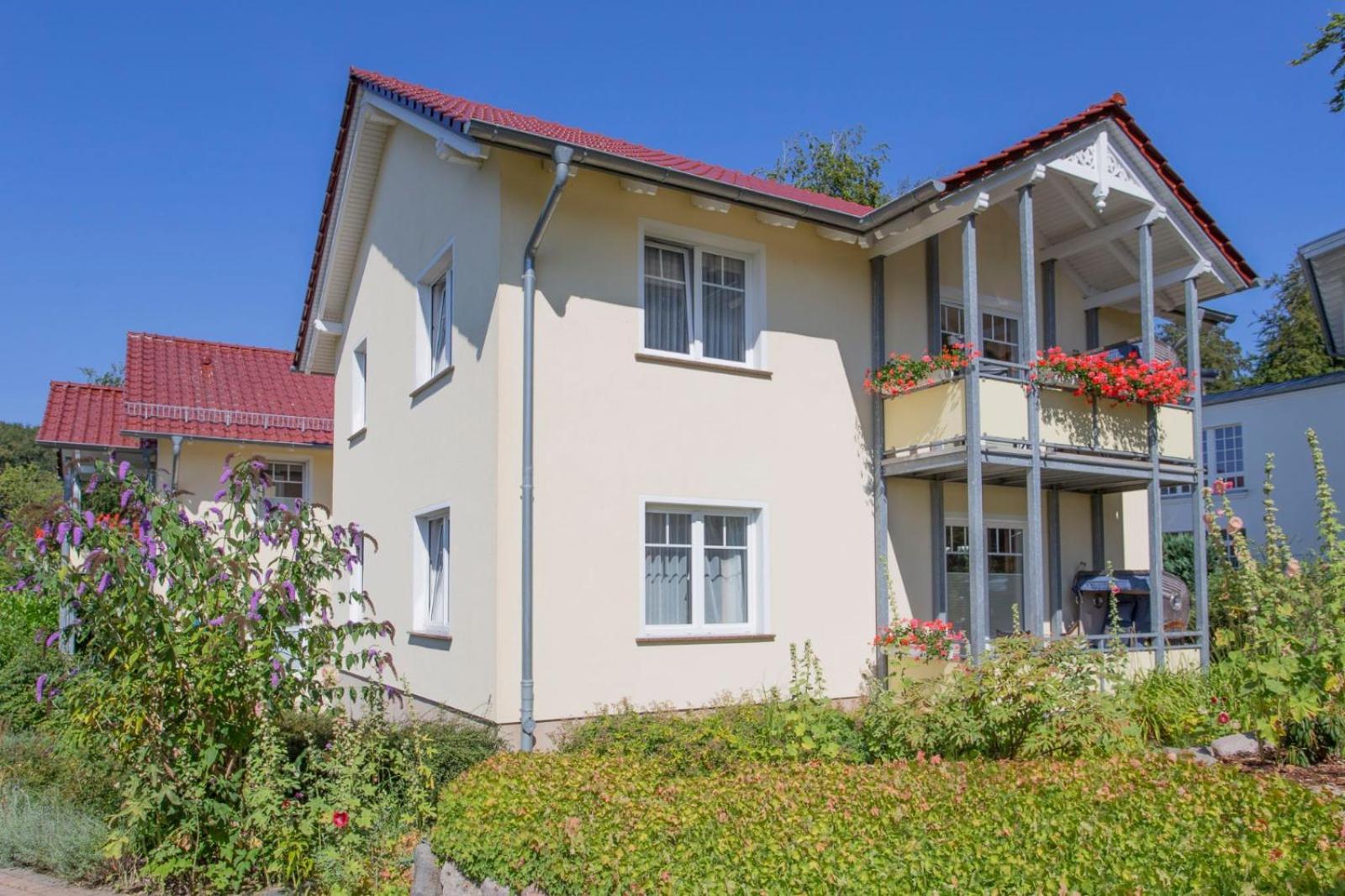 Ferienhaus Zum Suedstrand ゼリン エクステリア 写真